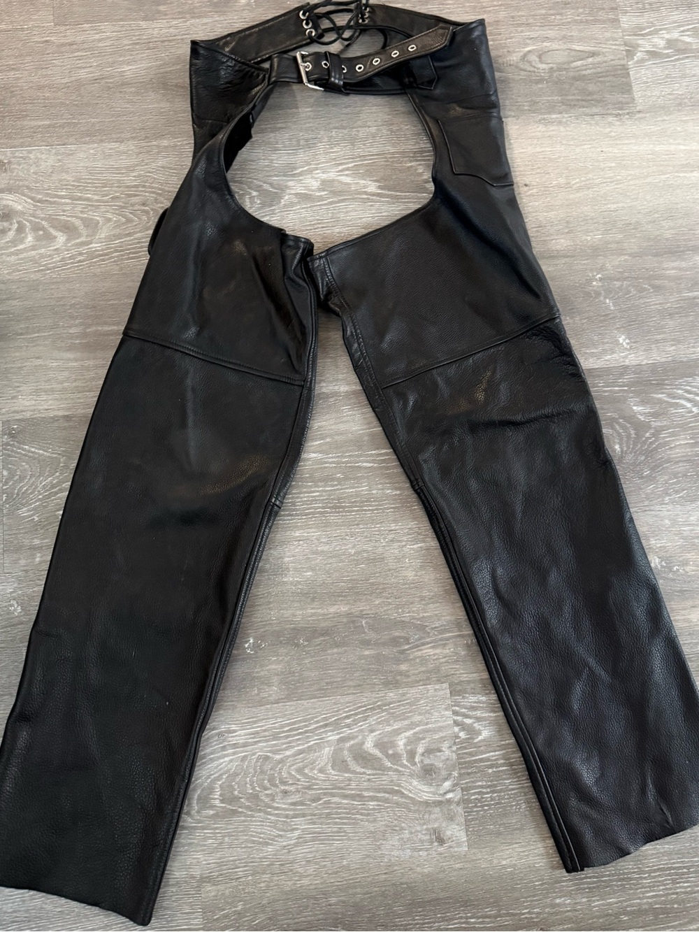 Wilson’s Real Leather Motorcycle Chaps Men Large Black with Buckle & Ties!